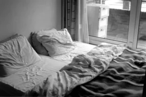 Wie groß ist ein französisches Bett? Typische Maße und Unterschiede zu Doppelbett, Queen Size und anderen Bettgrößen
